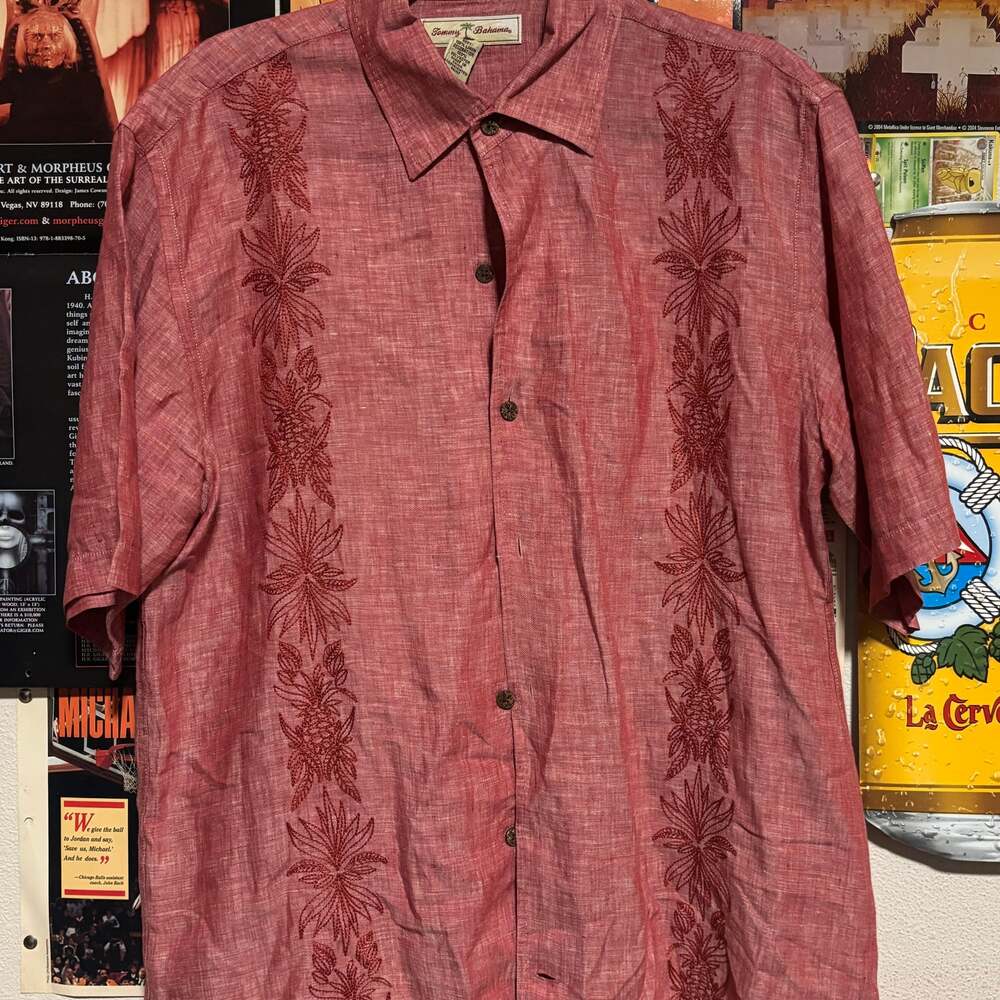 Tommy Bahama Men's Casual Button Up Shirt Size medium - Picture 1 of 6